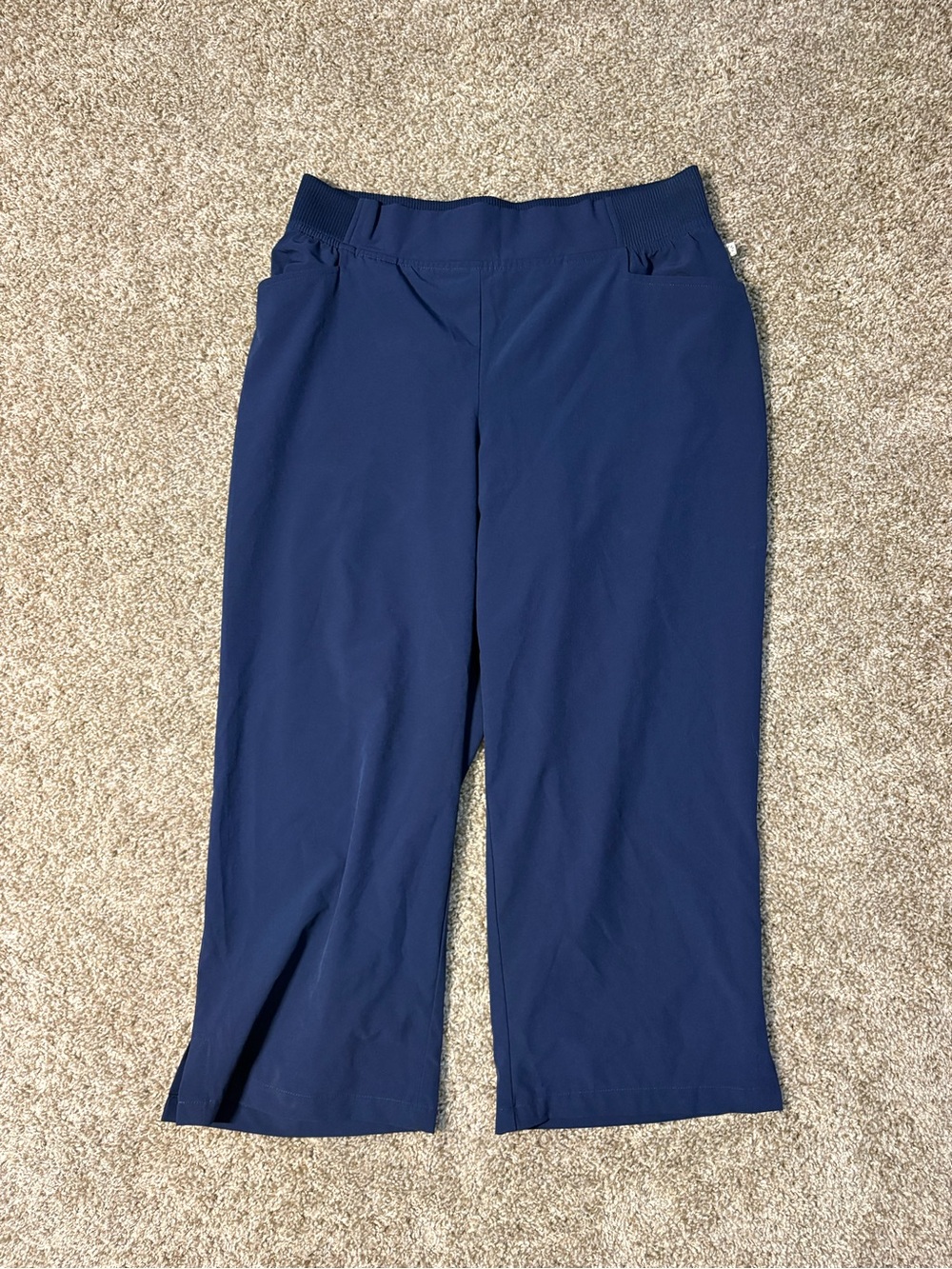 Zenergy by Chico’s Women’s Blue Solid Cropped Pants Stretch Pockets Regular